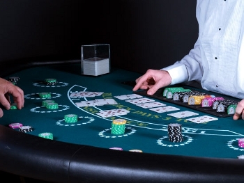 Азартные игры интернет казино онлайн покер букмекерская контора в магадане